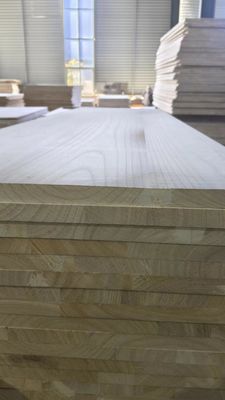 Содержание влаги 8%-12% Доска из твердой древесины Paulownia Wood M3 для домашнего офиса