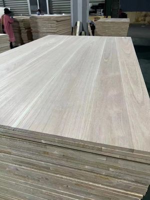 Современный дизайн Paulownia твердая доска Ширина 100-1220 мм для декоративных применений