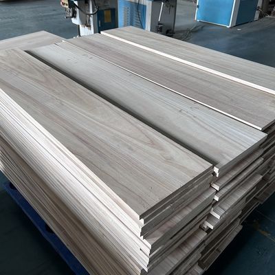 Специализированная доска из твердой древесины размером 2440x1220 или 1200x600 с содержанием влаги 8%-12%